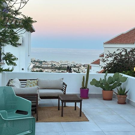 A Terrace With Sea View, 2 Bedrooms Apartment In Беналмадена Екстериор снимка