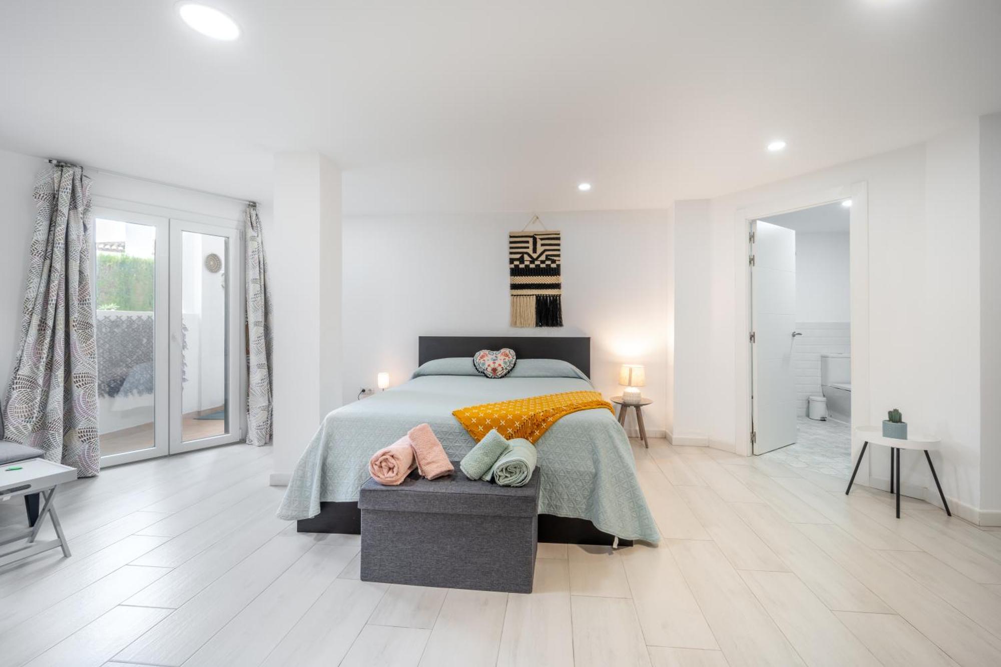 A Terrace With Sea View, 2 Bedrooms Apartment In Беналмадена Екстериор снимка